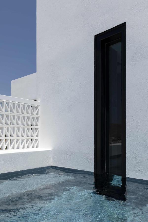 Cubic Mykonos Seafront Design * Ορνός